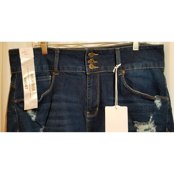 Women's Shorts Size 22 Hi-Rise Distressed Denim Blue Pockets New with Tags - Picture 2 of 7